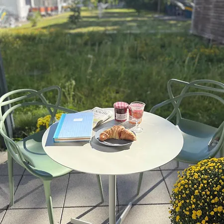 Seeger Living Premium West 4*